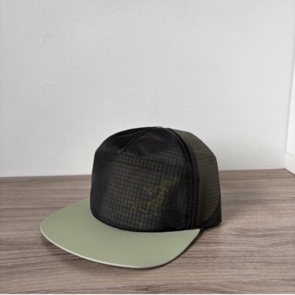 Arcteryx Performance Cap Trucker Hat Forage Chloris Euphoria NWT - Picture 3 of 7